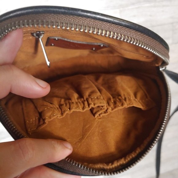 Patricia Nash Scarlet Bloom Scafati Circle Floral Crossbody 8" MSRP $139 - Picture 6 of 8